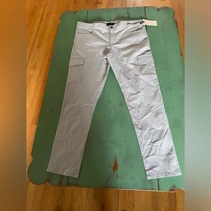 NOMAD Light Weight Men’s Cargo Pants NEW Grey size 36 x 32